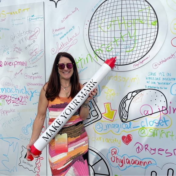 🚨LIVE NOW!!!🚨 - Picture 7 of 12